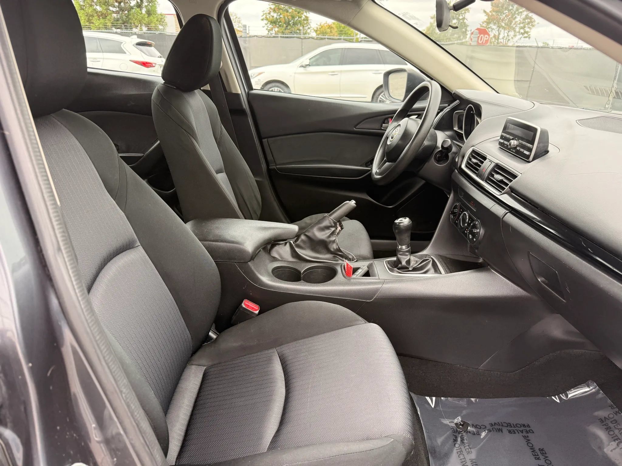 Used 2014 MAZDA MAZDA3 i SV FWD image 18