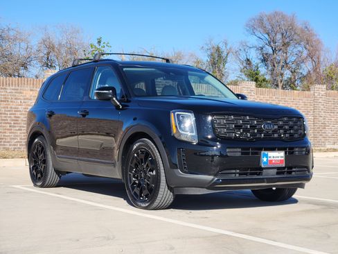 Used 2021 Kia Telluride EX w/ EX Premium Package image 4