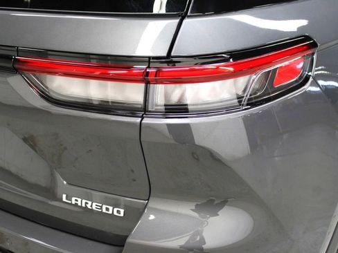 New 2025 Jeep Grand Cherokee Laredo X w/ Luxury Tech Group I image 35