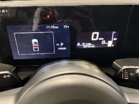 Used 2025 Nissan Kicks SV FWD image 12