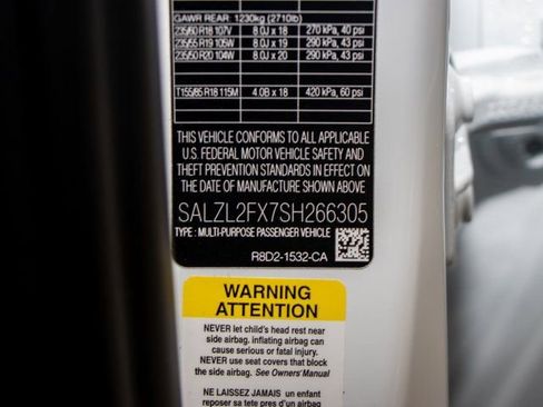 Used 2025 Land Rover Range Rover Evoque Dynamic SE image 23