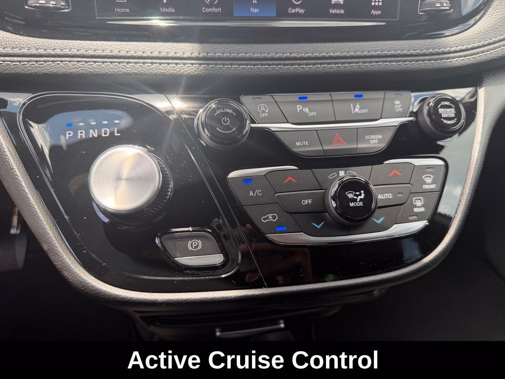 New 2027 Chrysler Pacifica Select w/ Family Tech Group FWD image 16