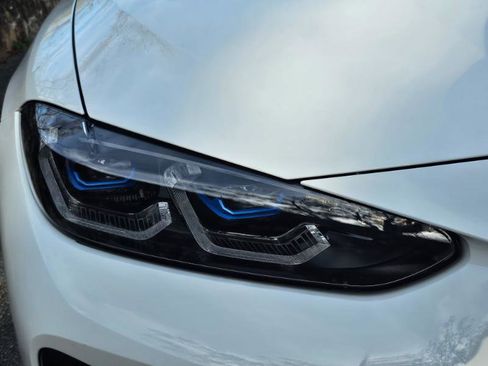 Used 2023 BMW i4 eDrive40 w/ M Sport Package image 22