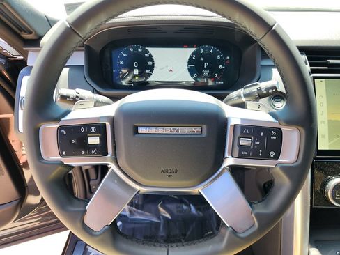New 2026 Land Rover Discovery Limited Edition AWD/4WD image 22