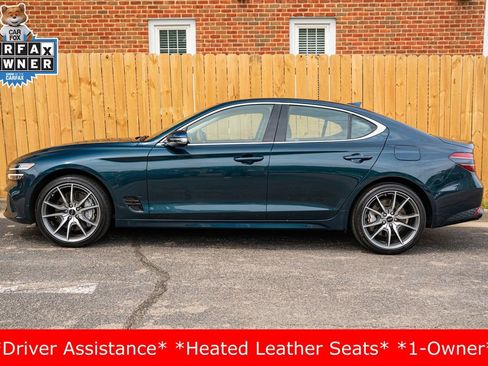 Used 2025 Genesis G70 2.5T image 10