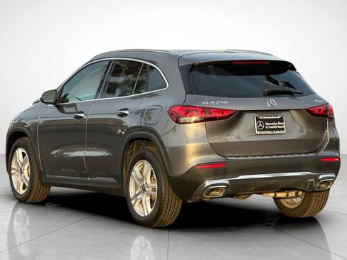 Used 2021 Mercedes-Benz GLA 250 4MATIC image 13