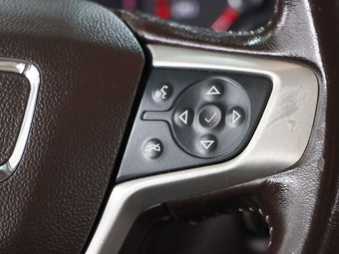 Used 2016 GMC Canyon SLE RWD image 12
