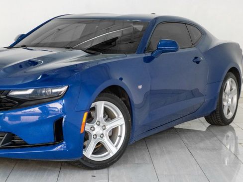 Used 2021 Chevrolet Camaro LT w/ Technology Package RWD image 53