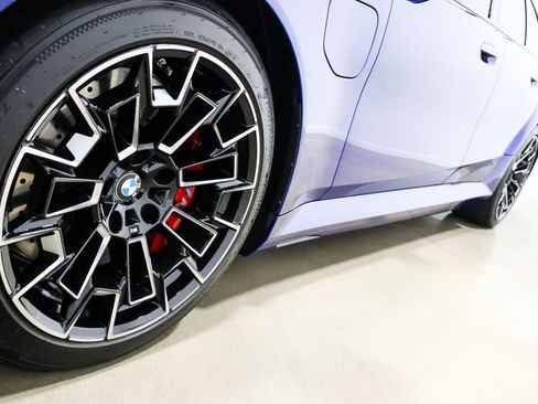 Used 2025 BMW M5 Touring image 29