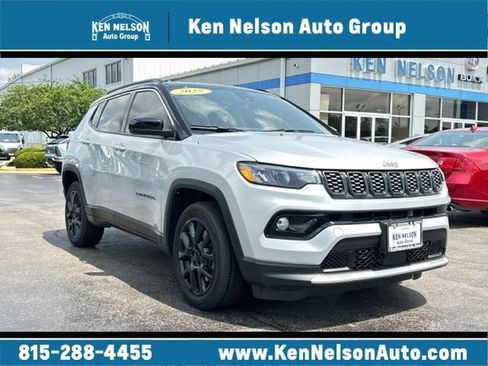 Used 2025 Jeep Compass Limited AWD/4WD image 1