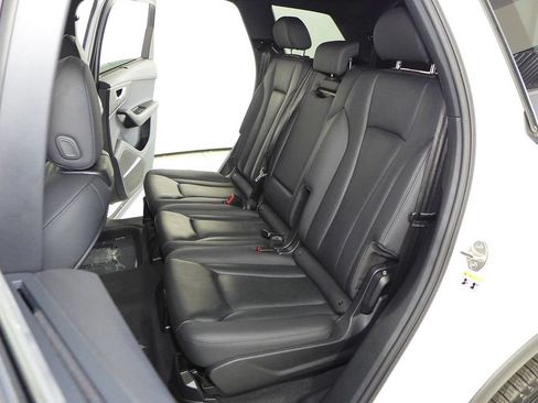 Used 2023 Audi Q7 2.0T Premium Plus w/ Premium Plus Package AWD/4WD image 22