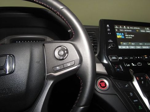 Certified 2024 Honda Odyssey Sport image 6