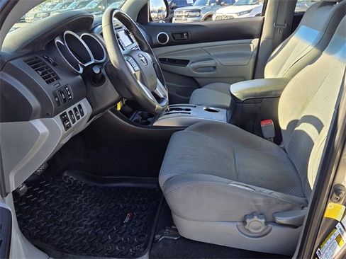 Used 2013 Toyota Tacoma 4x4 Double Cab w/ TRD Off-Road Pkg image 12