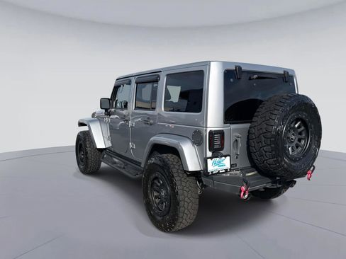 Used 2015 Jeep Wrangler Unlimited Rubicon image 6