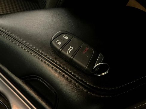 Used 2023 Dodge Challenger SXT RWD image 33
