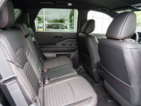 New 2026 Nissan Pathfinder Rock Creek AWD/4WD image 25