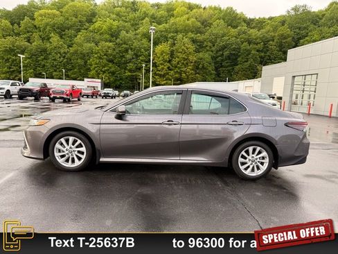 Used 2023 Toyota Camry LE image 8