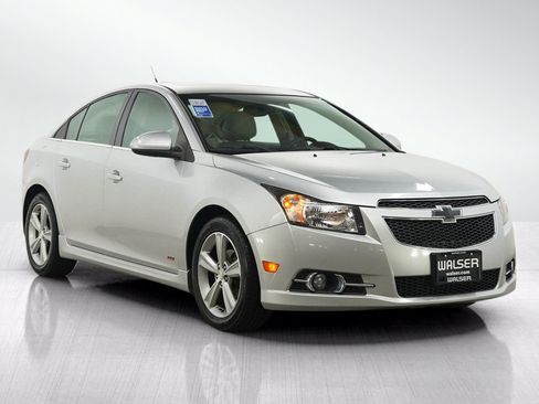 Used 2014 Chevrolet Cruze LT w/ Sun, Sound and Sport Package FWD image 7