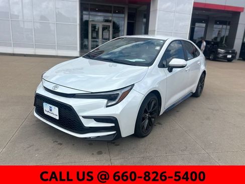 Certified 2024 Toyota Corolla SE FWD image 2