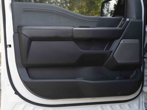 Used 2025 Ford F150 Lariat AWD/4WD image 36