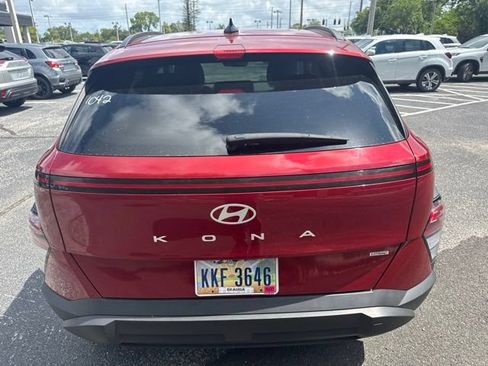 Used 2024 Hyundai Kona SEL AWD/4WD image 5