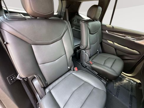 Certified 2024 Cadillac XT6 Sport w/ Technology Package AWD/4WD image 29