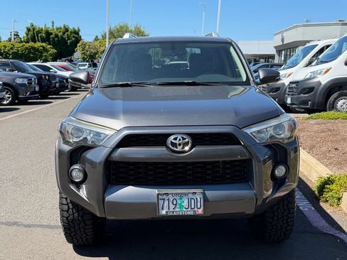 Used 2016 Toyota 4Runner SR5 Premium AWD/4WD image 3
