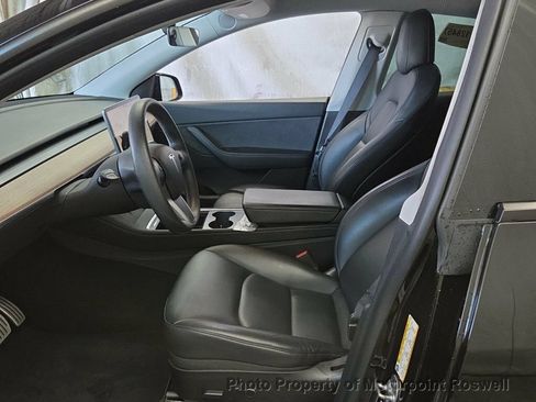 Used 2022 Tesla Model Y Performance AWD/4WD image 2