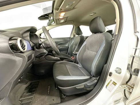 Used 2024 Nissan Versa SV FWD image 17