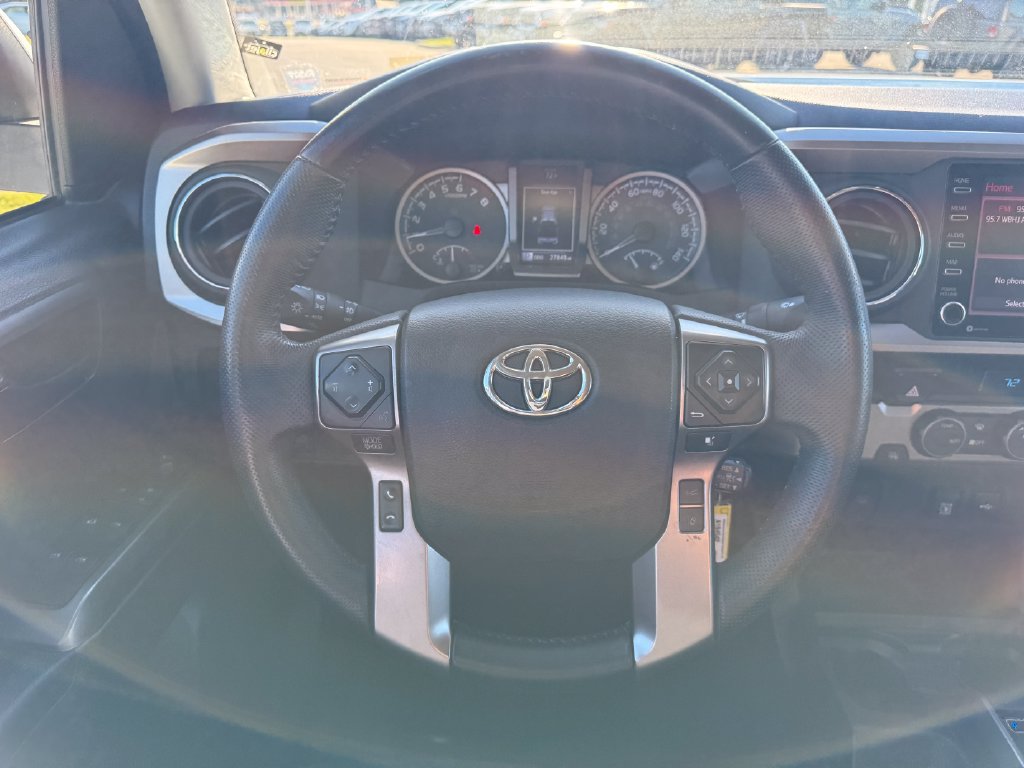 Used 2022 Toyota Tacoma SR5 w/ Technology Package RWD image 9