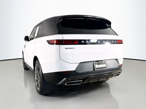 Used 2025 Land Rover Range Rover Sport SE AWD/4WD image 5