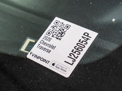 Used 2020 Chevrolet Traverse RS image 28