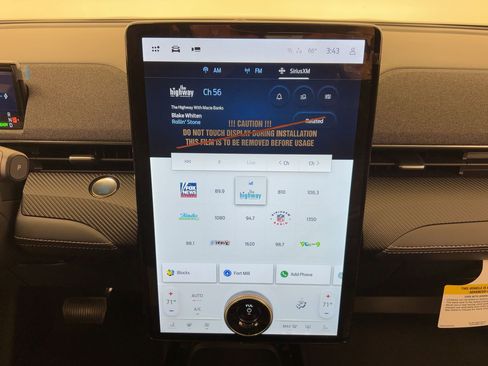 New 2025 Ford Mustang Mach-E Premium image 23