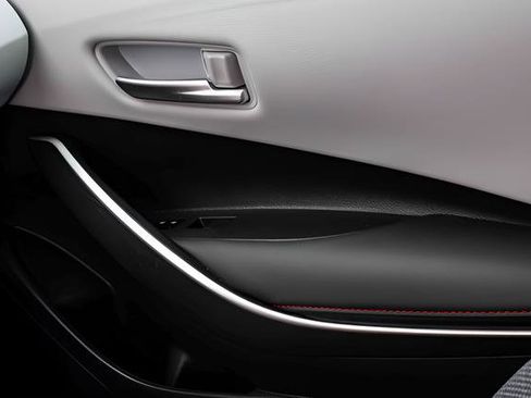 Used 2025 Toyota Corolla SE w/ SE Premium Package image 16