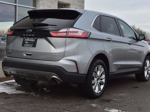 Used 2024 Ford Edge Titanium image 11