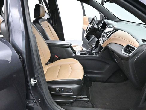 Used 2022 Chevrolet Equinox Premier FWD image 34