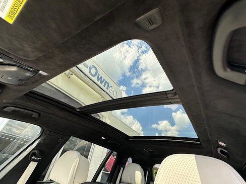 Certified 2025 BMW X7 xDrive40i w/ Executive Package AWD/4WD image 27