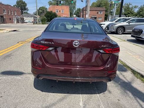 Used 2022 Nissan Sentra SV FWD image 4