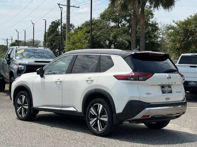 Used 2021 Nissan Rogue Platinum FWD image 5