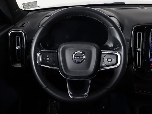 Used 2023 Volvo XC40 Recharge Plus AWD/4WD image 7