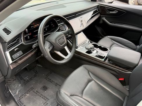 Used 2023 Audi Q8 Premium Plus w/ Premium Plus Package AWD/4WD image 24