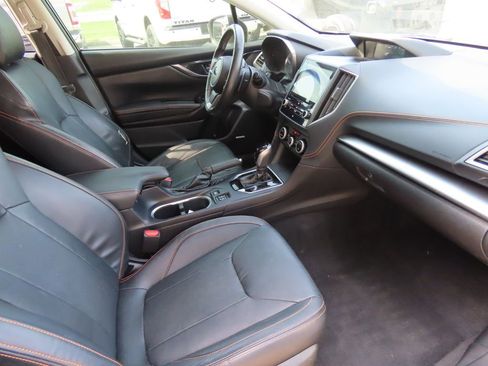 Used 2018 Subaru Crosstrek 2.0i Limited image 32