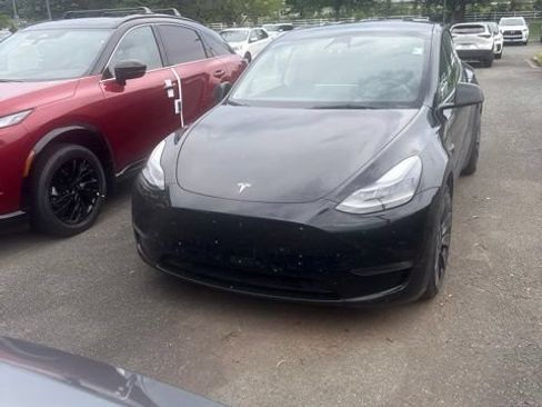Used 2022 Tesla Model Y Performance AWD/4WD image 1