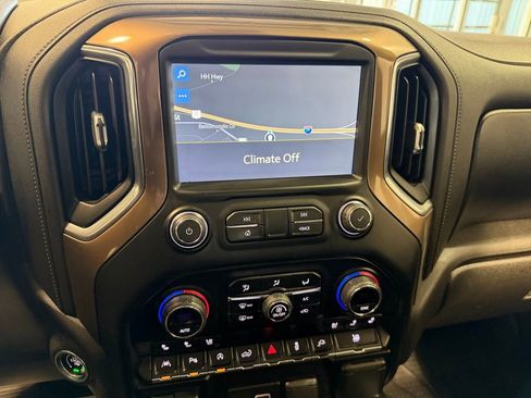 Used 2021 Chevrolet Silverado 1500 High Country w/ Technology Package image 14