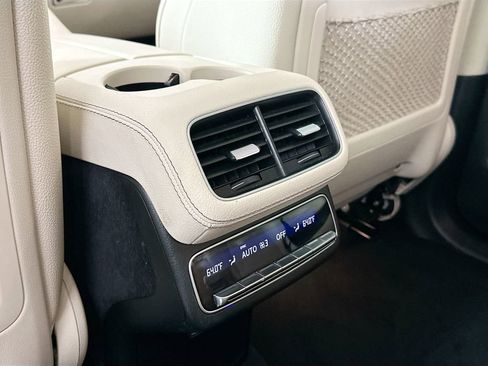 Certified 2022 Mercedes-Benz GLS 450 4MATIC image 26