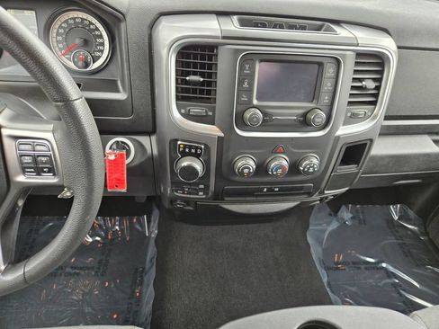 Used 2024 RAM 1500 Classic SLT AWD/4WD image 15