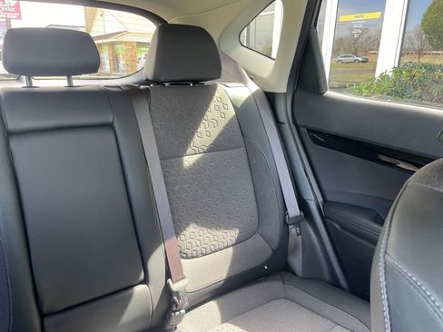 Used 2025 Kia Seltos S image 37