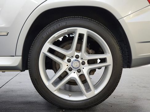 Used 2011 Mercedes-Benz GLK 350 4MATIC image 27