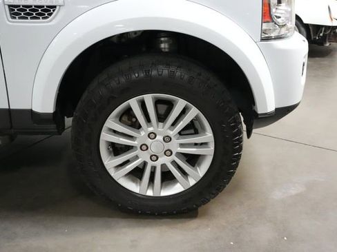 Used 2016 Land Rover LR4 HSE LUX AWD/4WD image 12