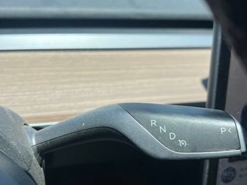 Used 2023 Tesla Model Y Long Range AWD/4WD image 22